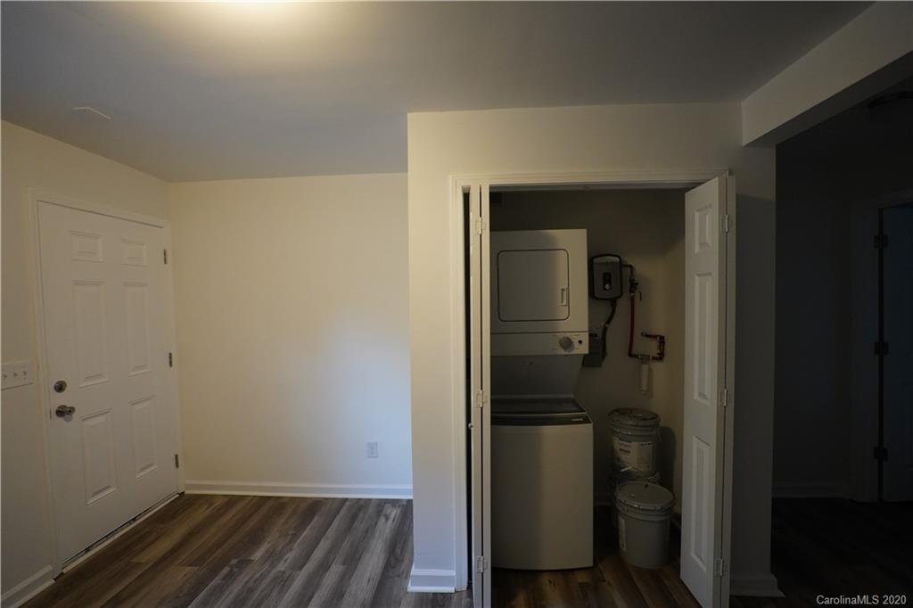 2143 Remount Road Charlotte, NC 28208 - Photo 10 of 15 Gallery Image 10