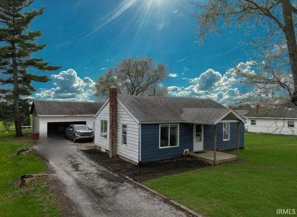 $179,900 | 15477 West 160 North, Medaryville, IN 47957