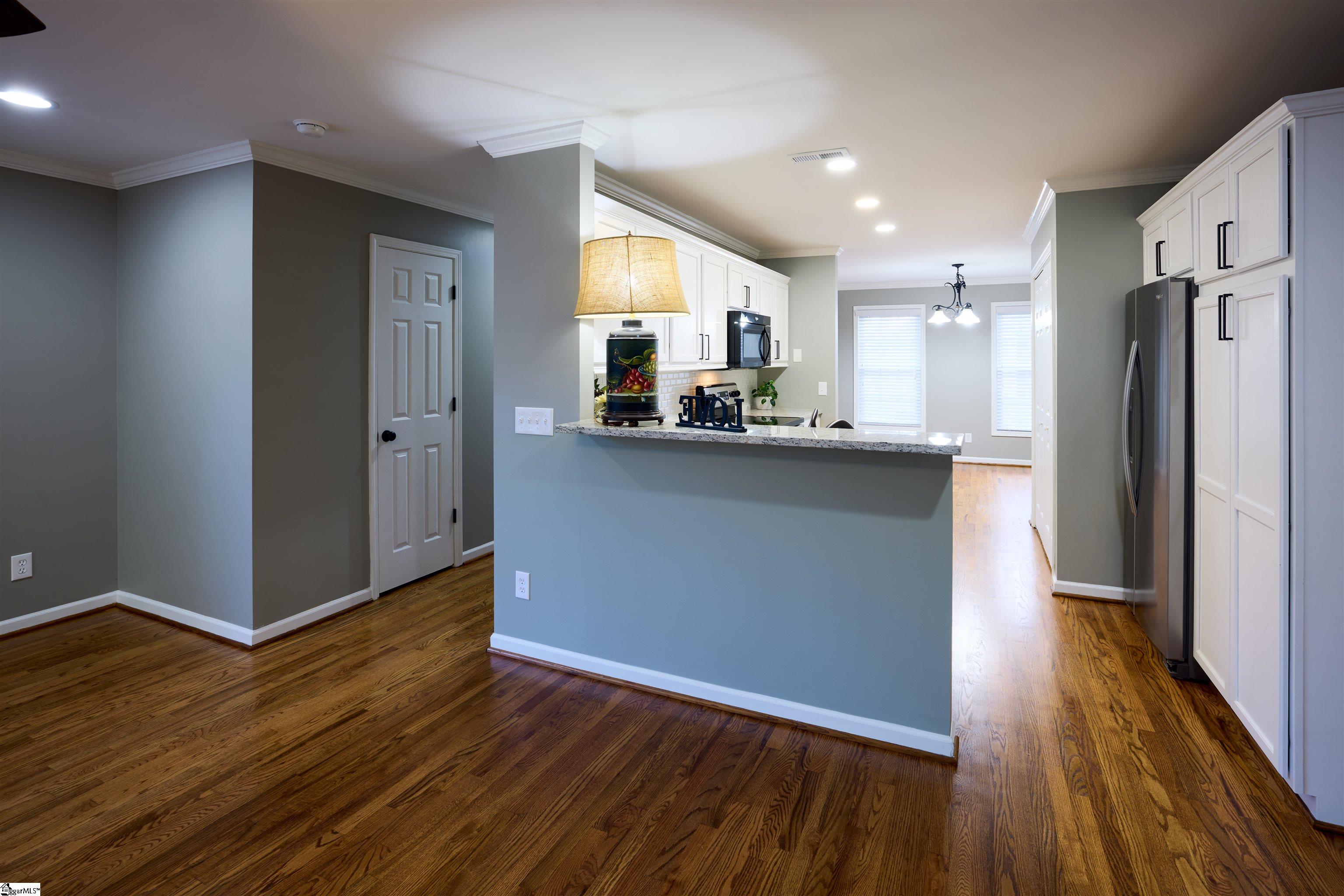 1132 East Lee Road Taylors, SC 29687 - Photo 15 of 38