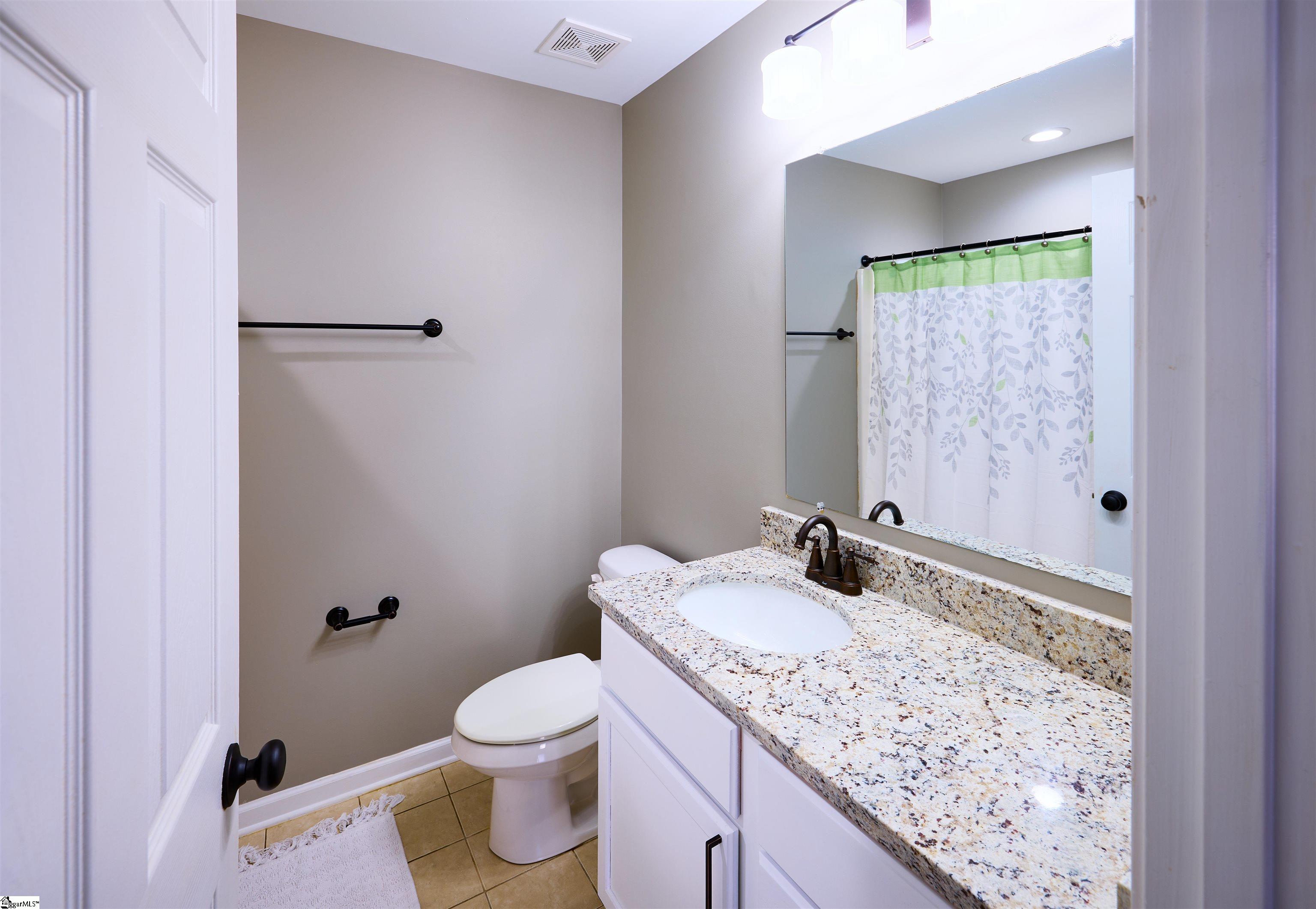 1132 East Lee Road Taylors, SC 29687 - Photo 24 of 38