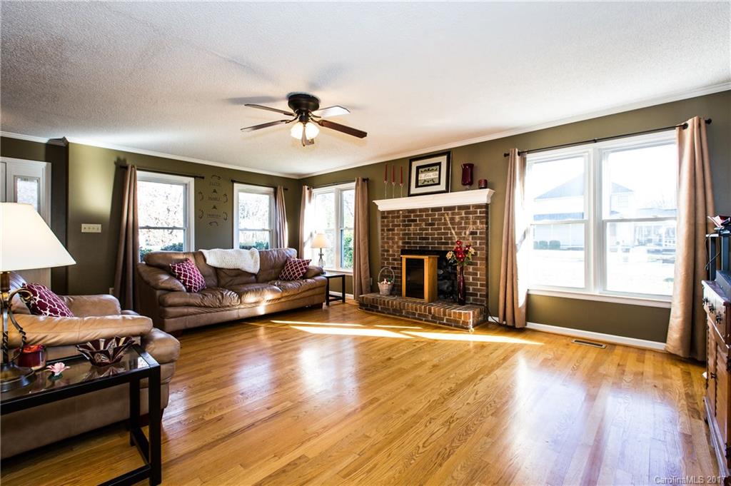 401 Nixon Road Belmont, NC 28012 - Photo 7 of 24