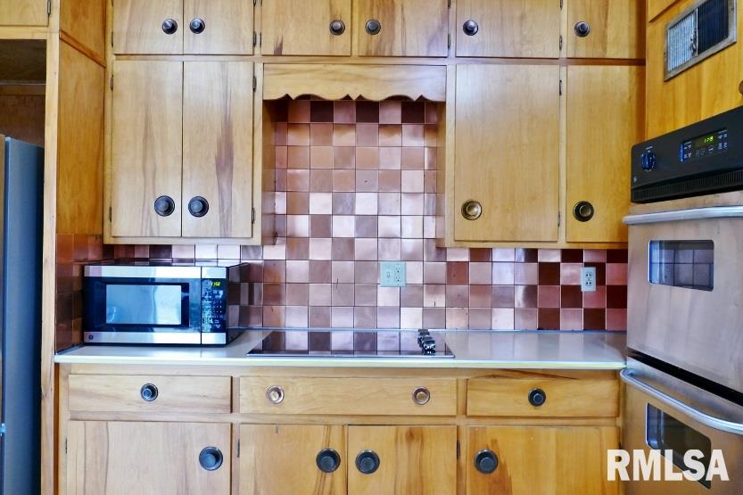 9109 North Picture Ridge Road Peoria, IL 61615 - Photo 7 of 20 Gallery Image 7