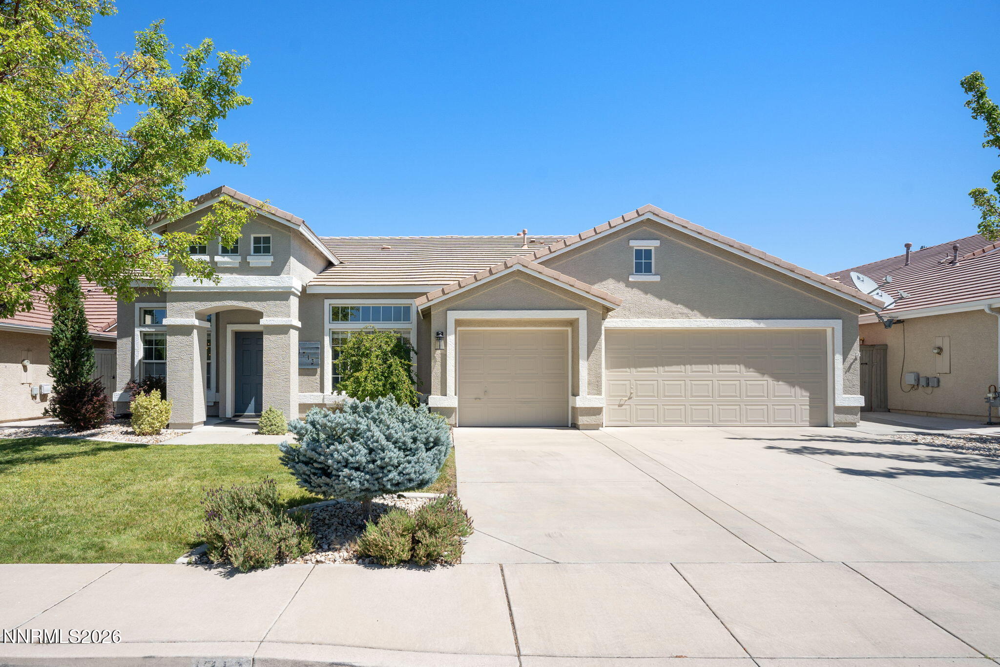 46-web-or-mls-1713 Colavita Way-48