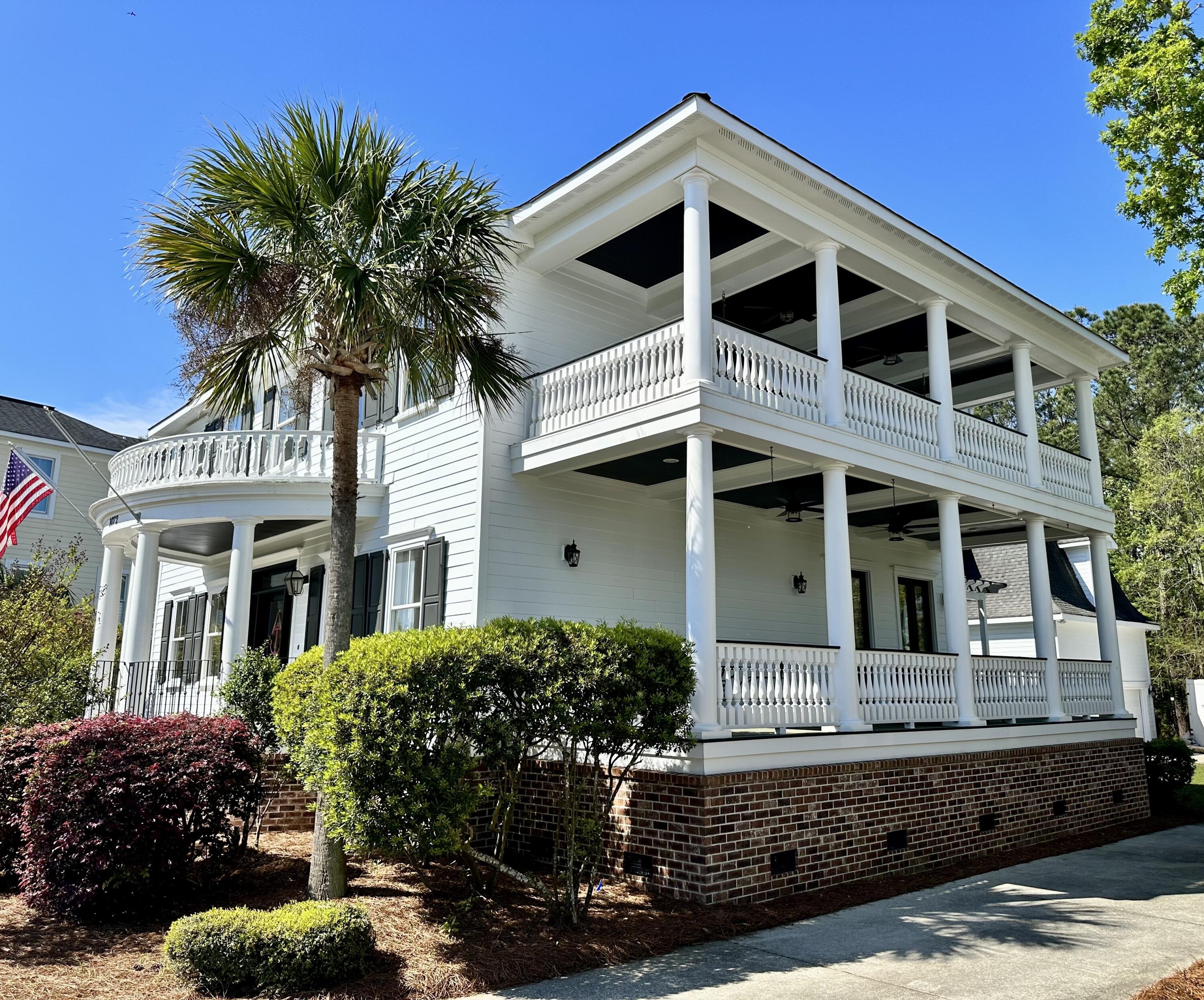 1072 Rivershore Road Charleston, SC 29492 - Photo 5 of 69 5a Ext R Front 2