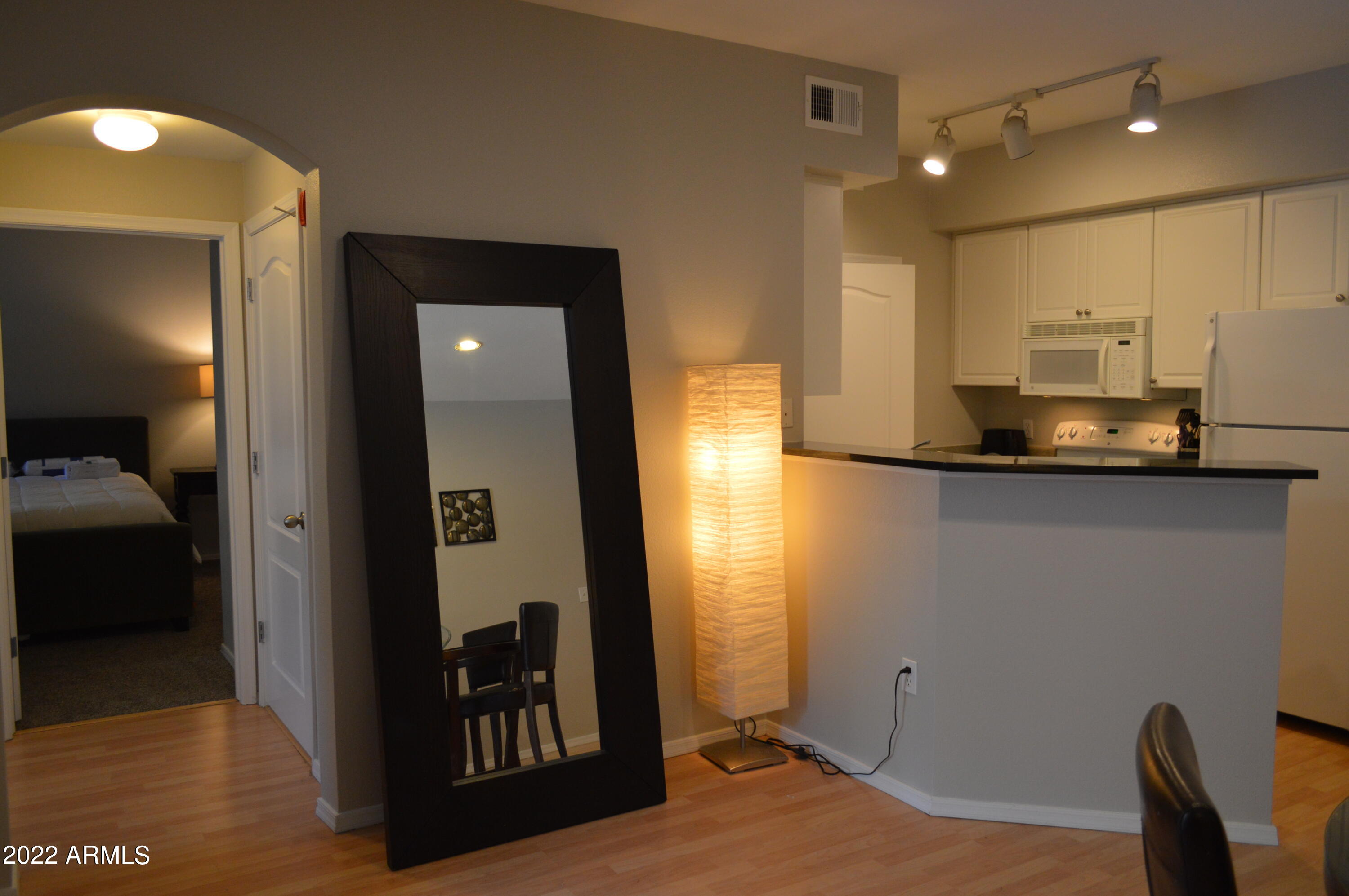 1701 East Colter Street, Unit 267 Phoenix, AZ 85016 - Photo 5 of 50 DSC_0069