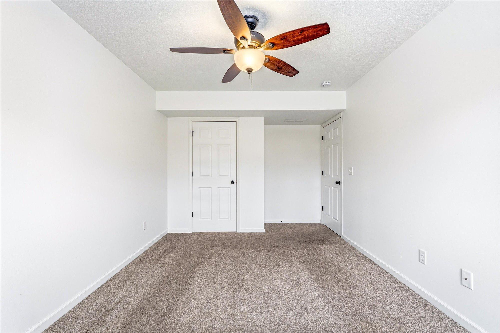 405 East Cheyenne Street Roberts, WI 54023 - Photo 21 of 36