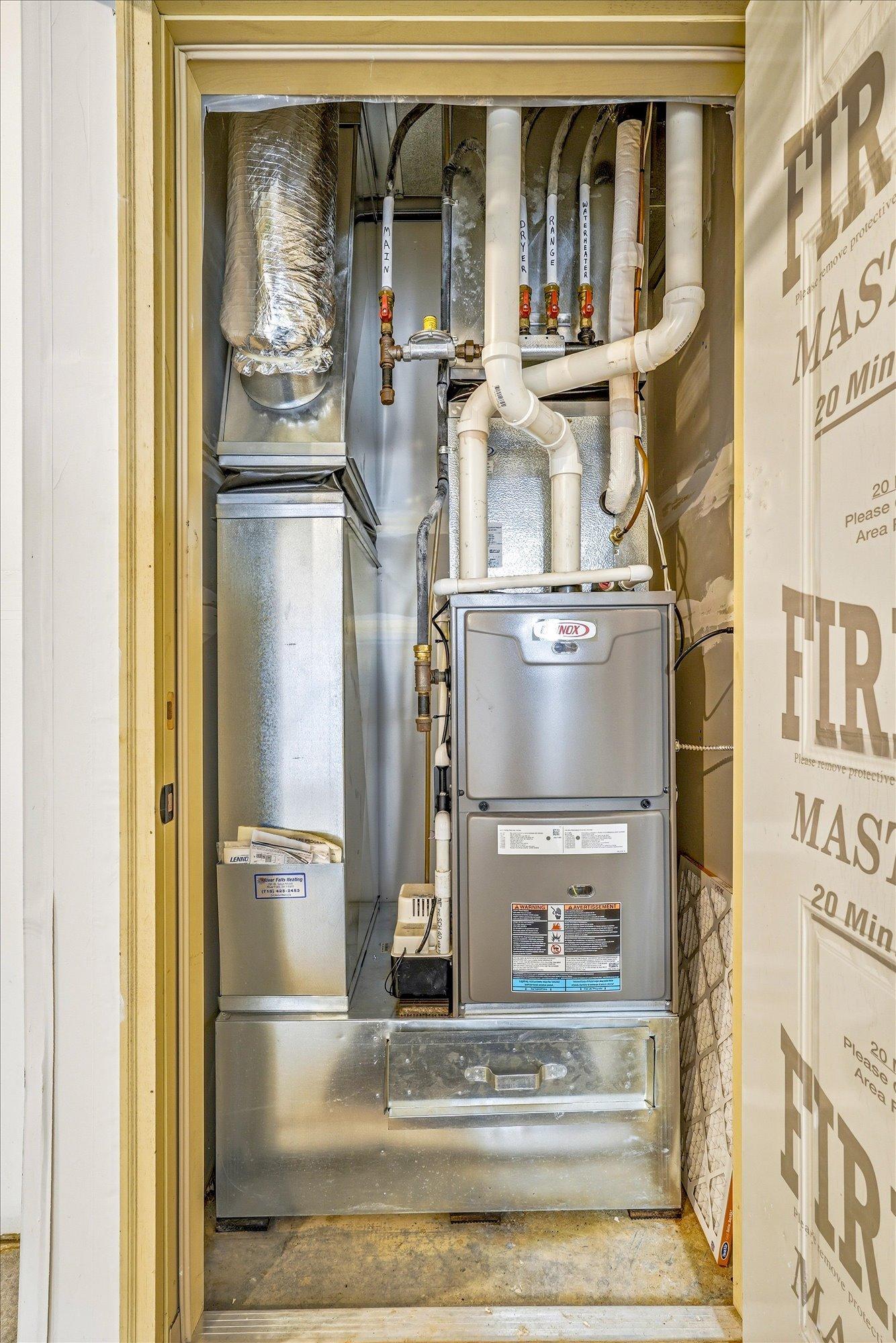 405 East Cheyenne Street Roberts, WI 54023 - Photo 23 of 36