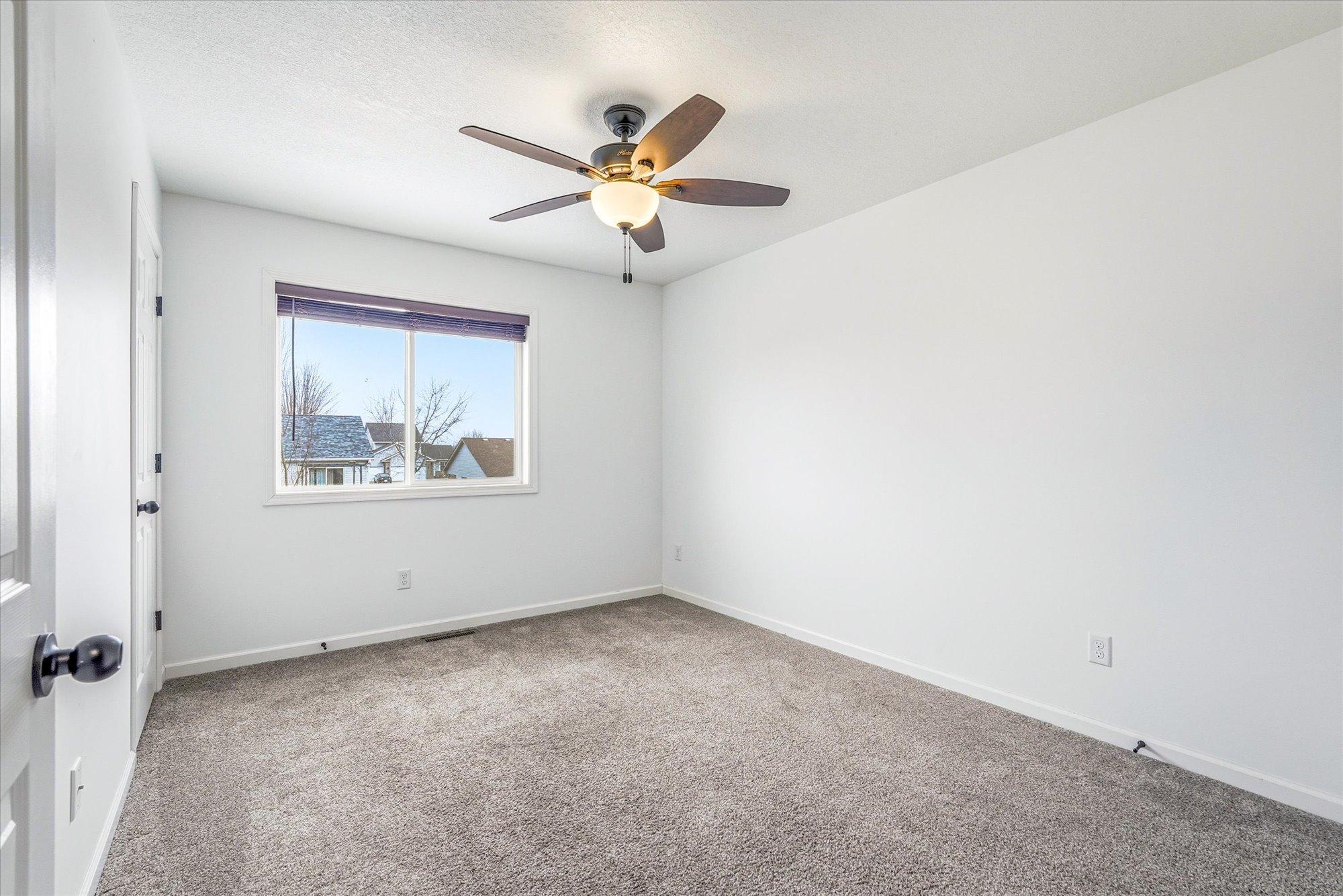 405 East Cheyenne Street Roberts, WI 54023 - Photo 31 of 36