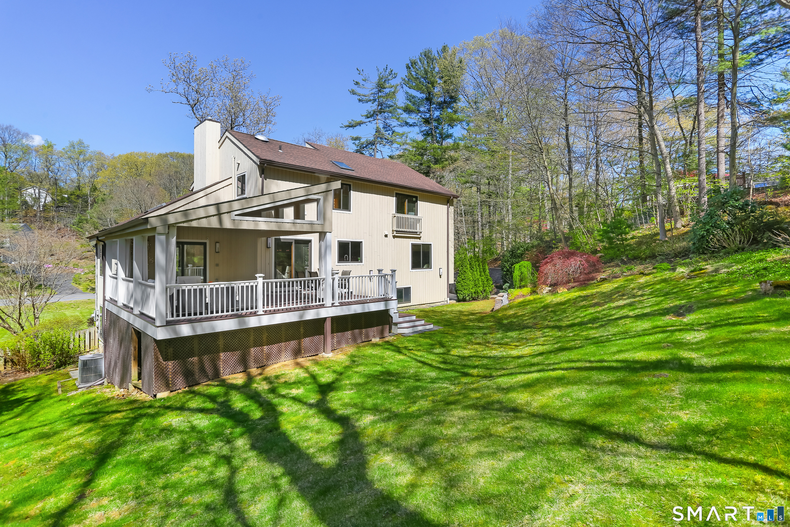 286 Strobel Road Trumbull, CT 06611 - Photo 34 of 39
