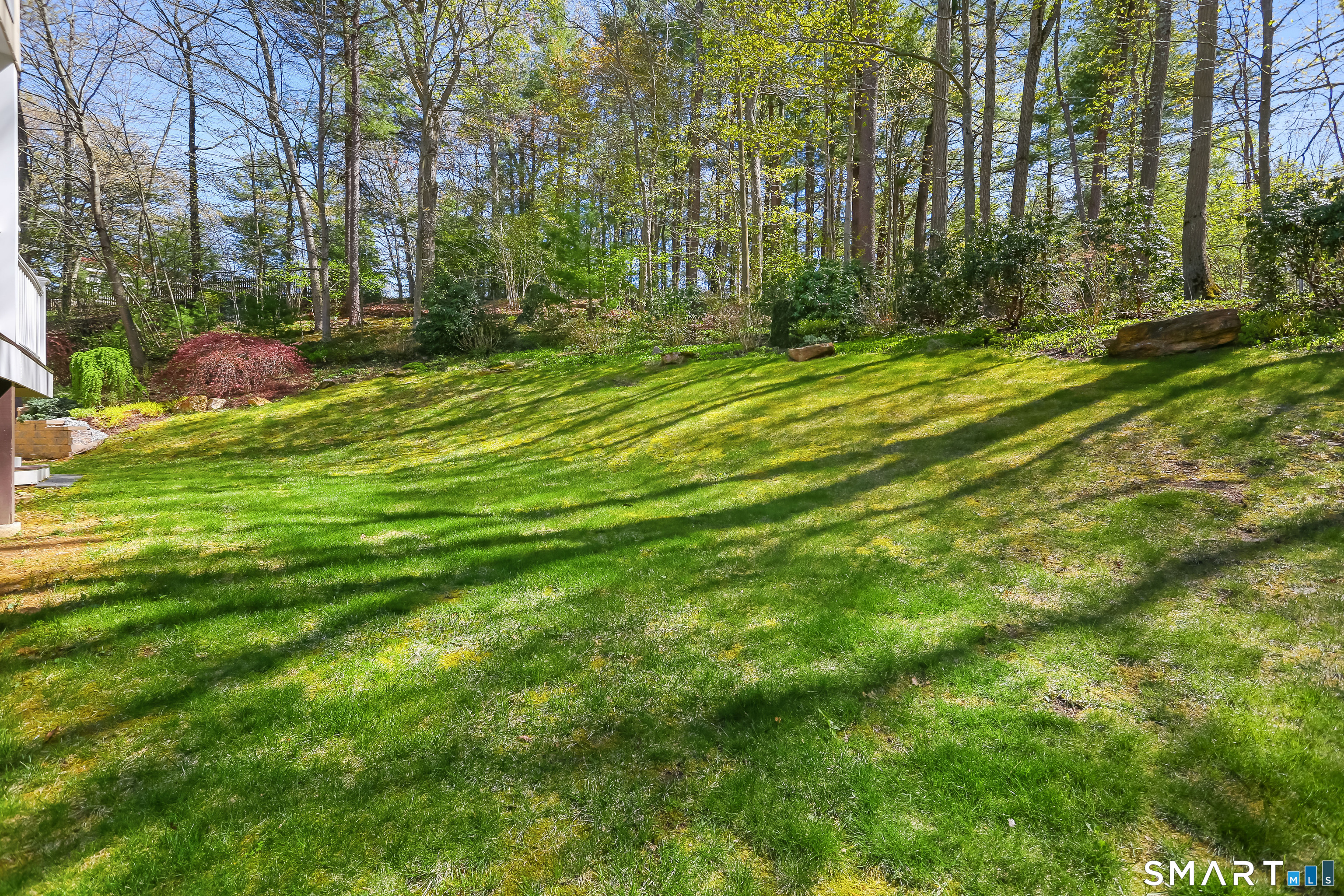286 Strobel Road Trumbull, CT 06611 - Photo 35 of 39