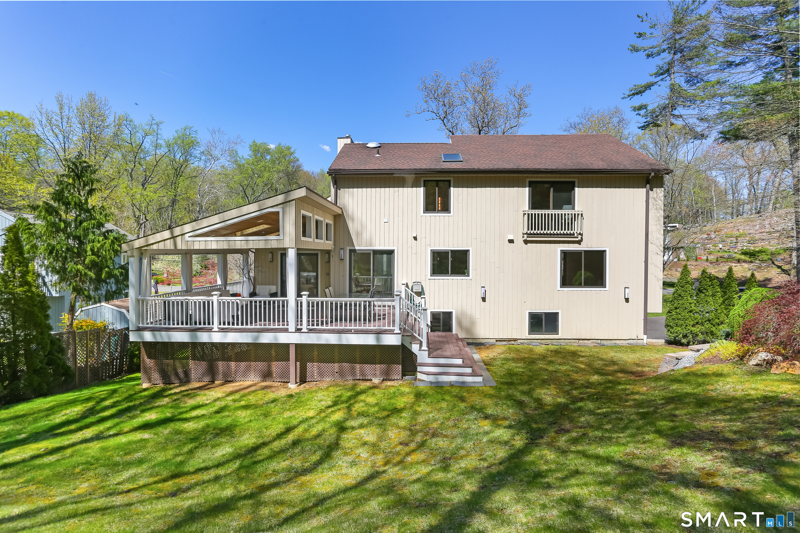 286 Strobel Road Trumbull, CT 06611 - Photo 36 of 39