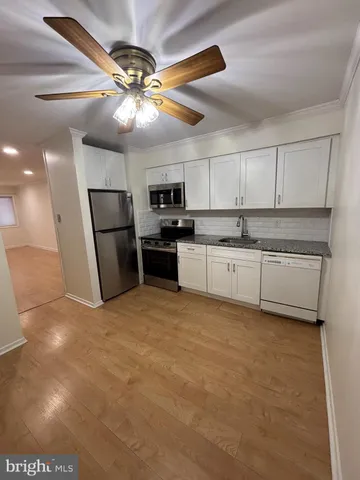 $2,300 | 22 D Avon Drive, Hightstown, NJ 08520