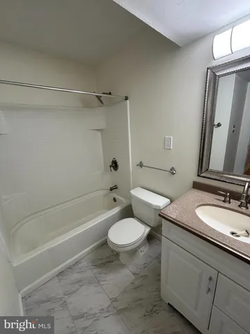 $2,300 | 22 D Avon Drive, Hightstown, NJ 08520