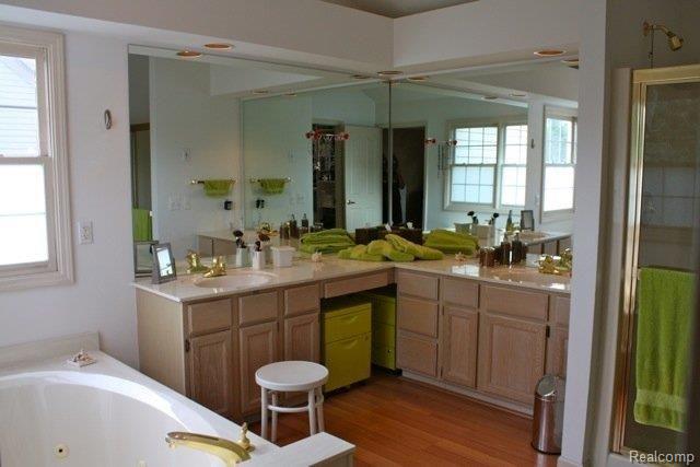 2434 Pleasant View Drive Rochester, MI 48306 - Photo 18 of 25 IMG_6261.jpg