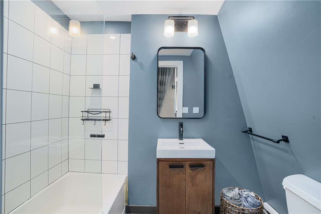 35 Pelham Street, Unit PHE Newport, RI 02840 - Photo 12 of 17