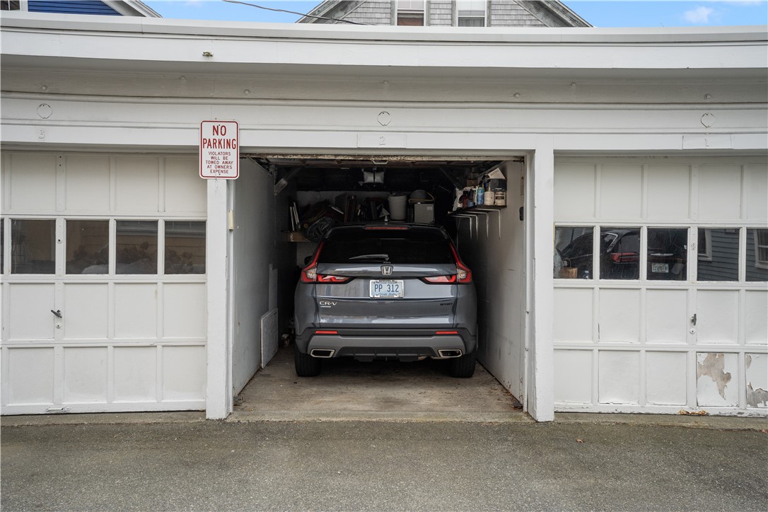 35 Pelham Street, Unit PHE Newport, RI 02840 - Photo 17 of 17