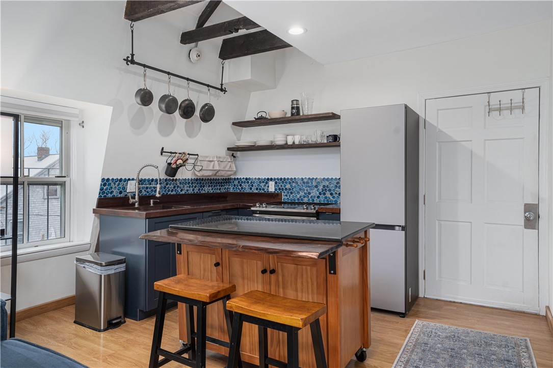 35 Pelham Street, Unit PHE Newport, RI 02840 - Photo 9 of 17