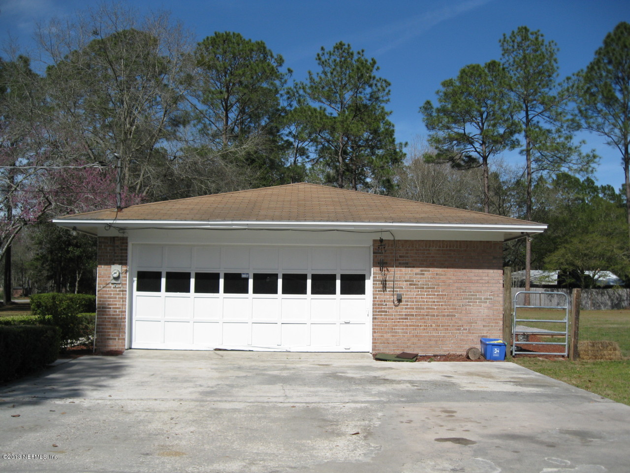Side Entry Garage