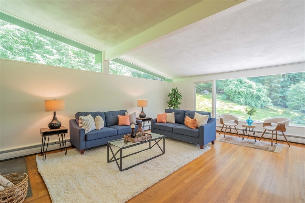 37 Peacock Farm Road Lexington, MA 02421 - Photo 4 of 42