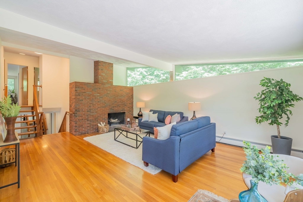 37 Peacock Farm Road Lexington, MA 02421 - Photo 6 of 42