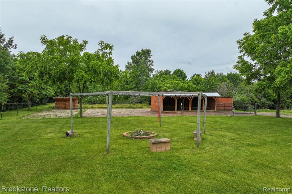 12152 Hoisington Road Gaines, MI 48436 - Photo 16 of 66