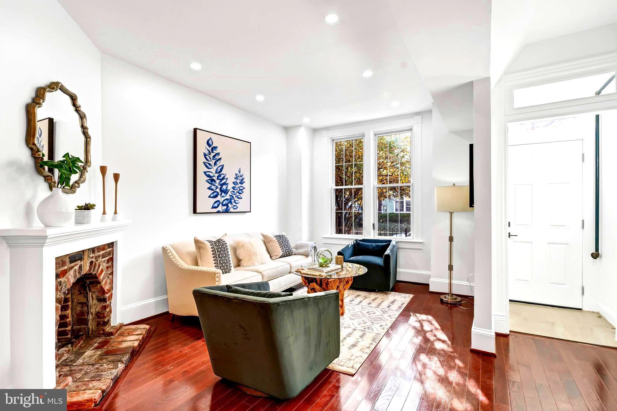 1314 Emerald Street Northeast Washington, DC 20002 - Photo 3 of 65 Living Room