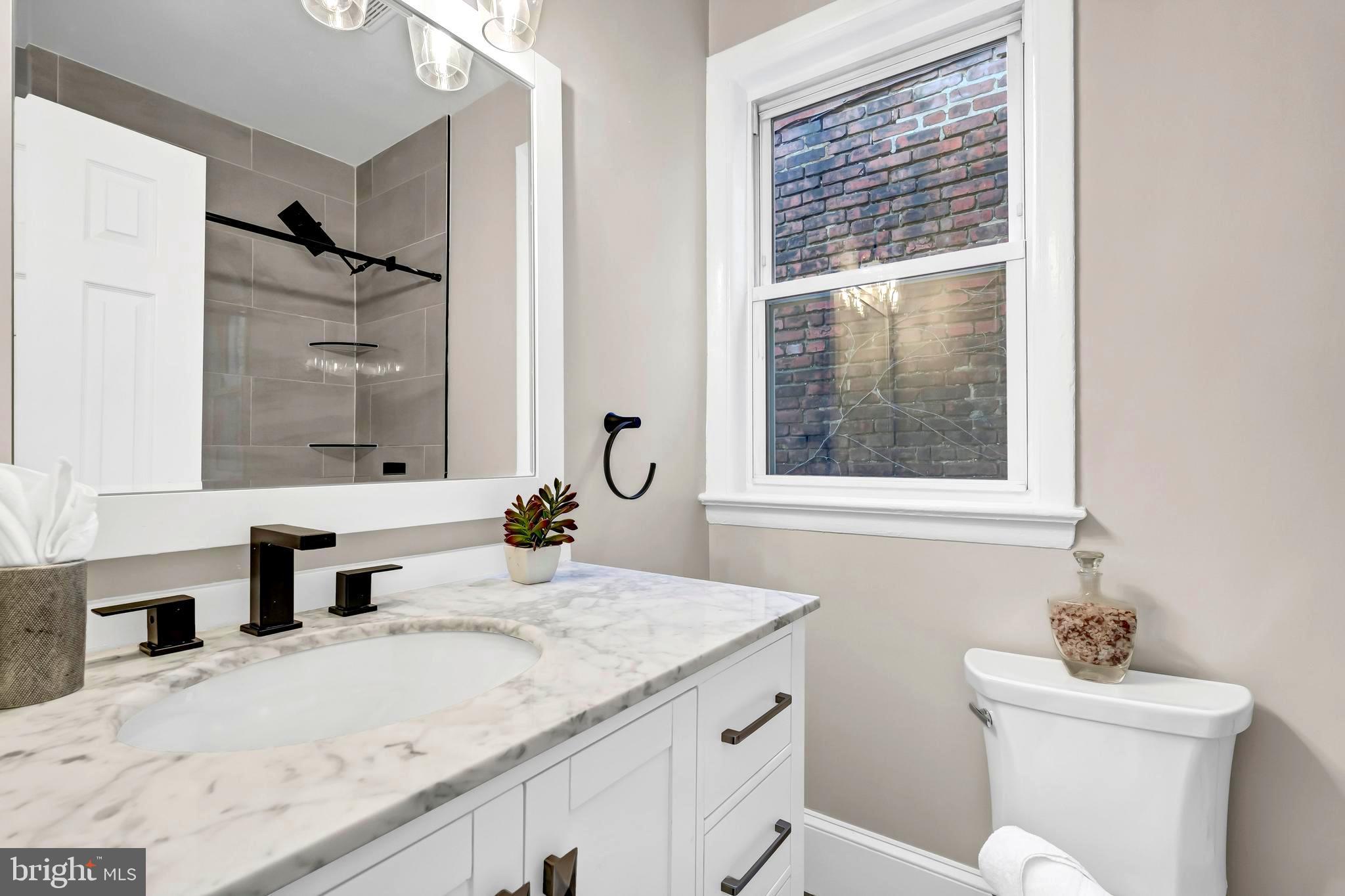 1314 Emerald Street Northeast Washington, DC 20002 - Photo 34 of 65 En Suite