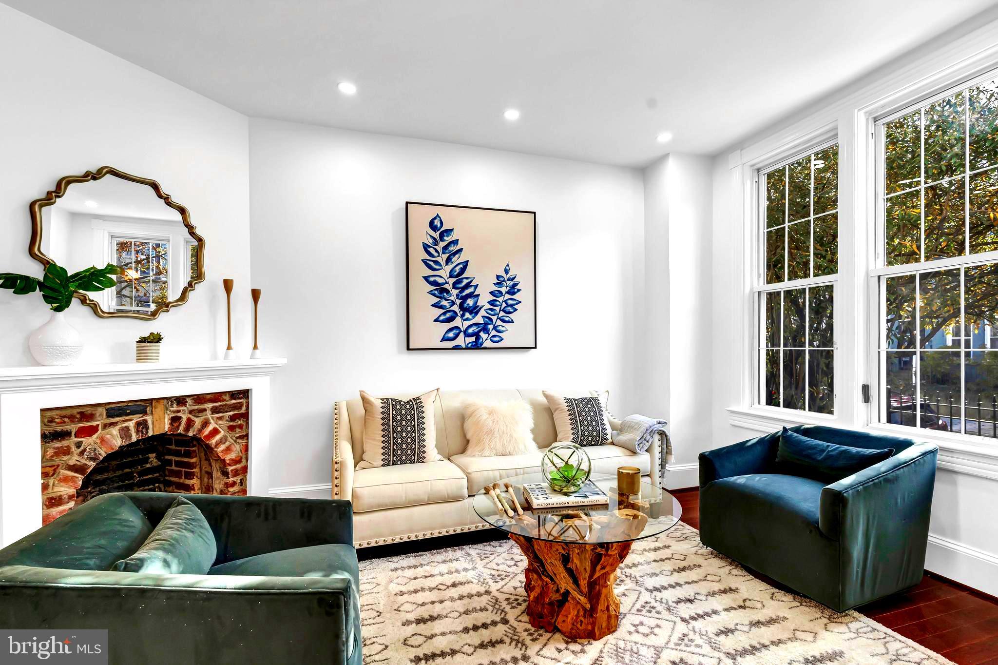 1314 Emerald Street Northeast Washington, DC 20002 - Photo 5 of 65 Living Room