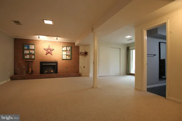 $3,800 | 8502 Ivybridge Court, Springfield, VA 22152