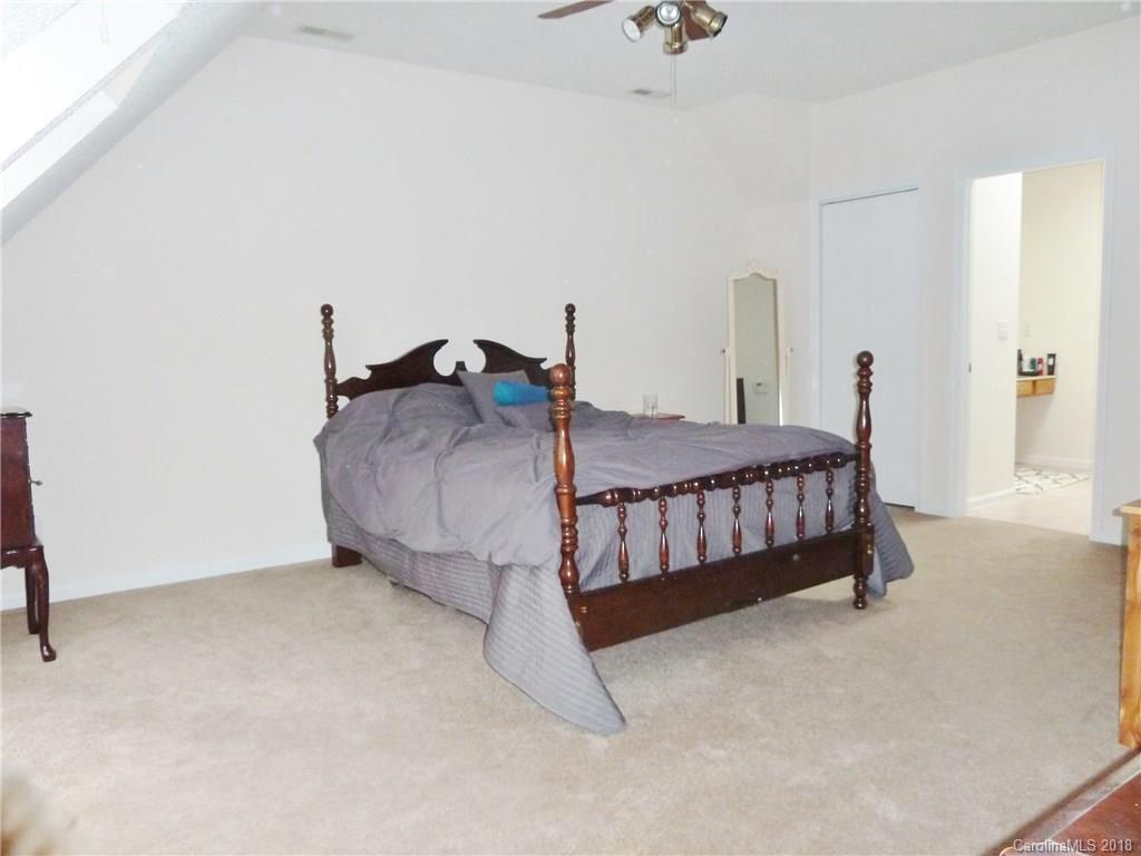 88 Falling Spring Road, Unit 22 Clyde, NC 28721 - Photo 13 of 32