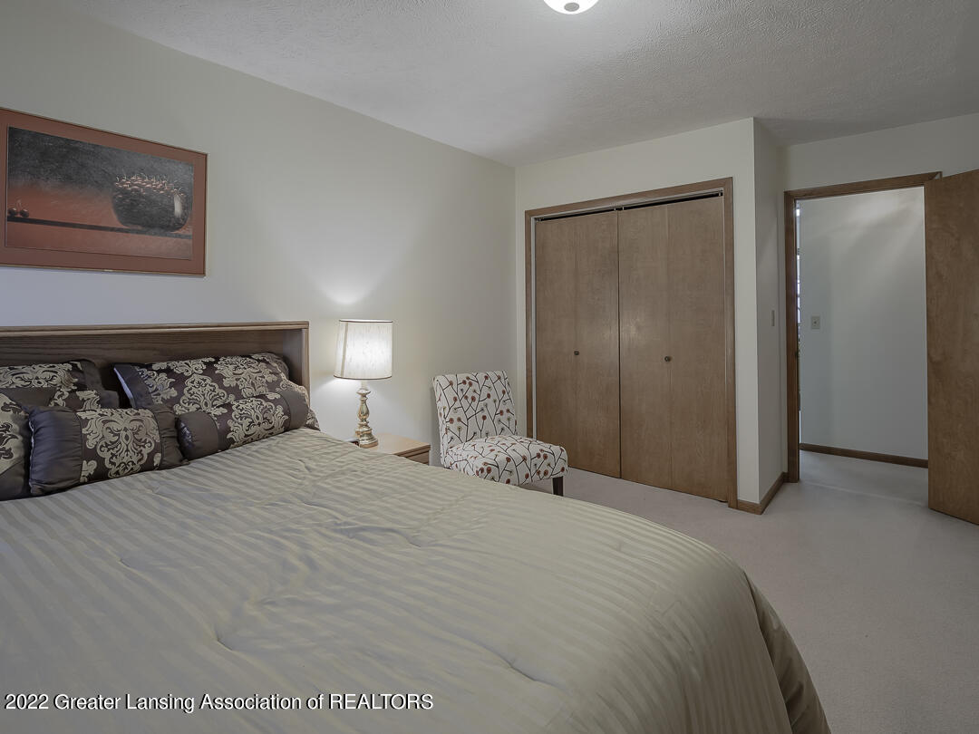 6285 West Reynolds Road Haslett, MI 48840 - Photo 19 of 40 6285_W_Reynolds_Ave_061