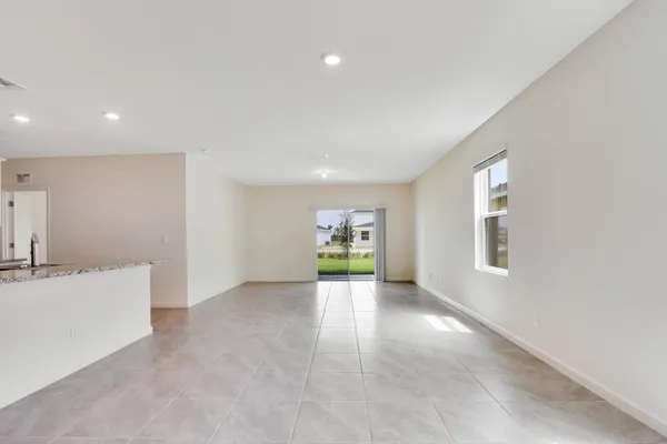 $3,800 | 12335 Nettuno Way, Port St. Lucie, FL 34987
