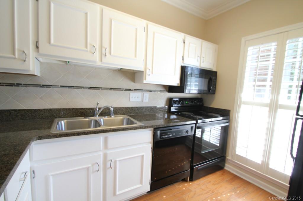 301 Queens Road, Unit 103 Charlotte, NC 28204 - Photo 8 of 19 Gallery Image 8
