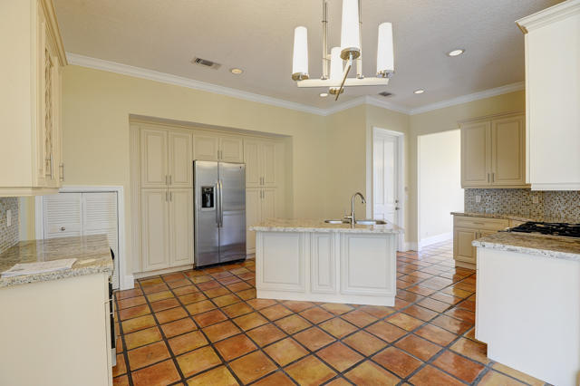 821 Lands End Road Lantana, FL 33462 - Photo 7 of 22 821 Lands End MLS Resize-8