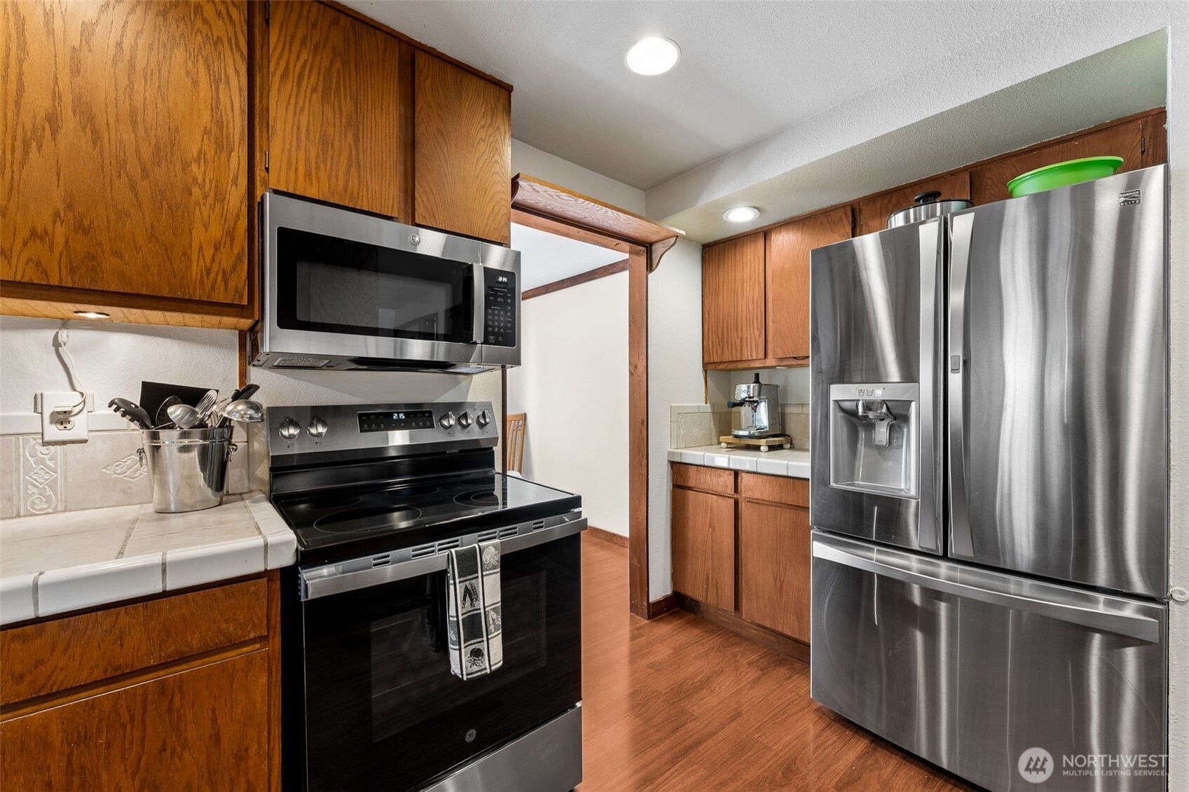 2407 Southeast 8th Place Renton, WA 98057 - Photo 4 of 15