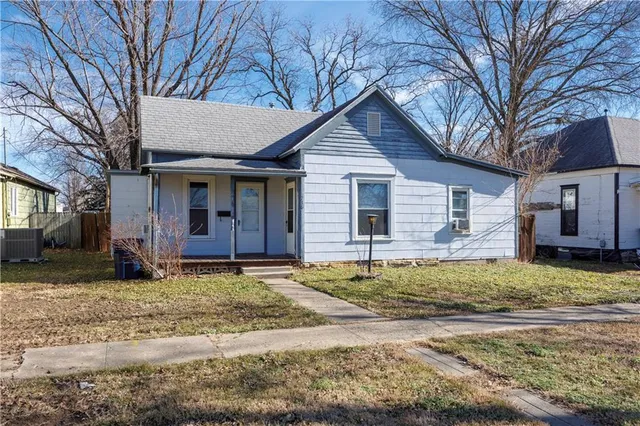 $42,000 | 716 North 12th Street, Independence, KS 67301