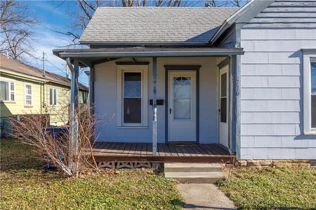 $42,000 | 716 North 12th Street, Independence, KS 67301
