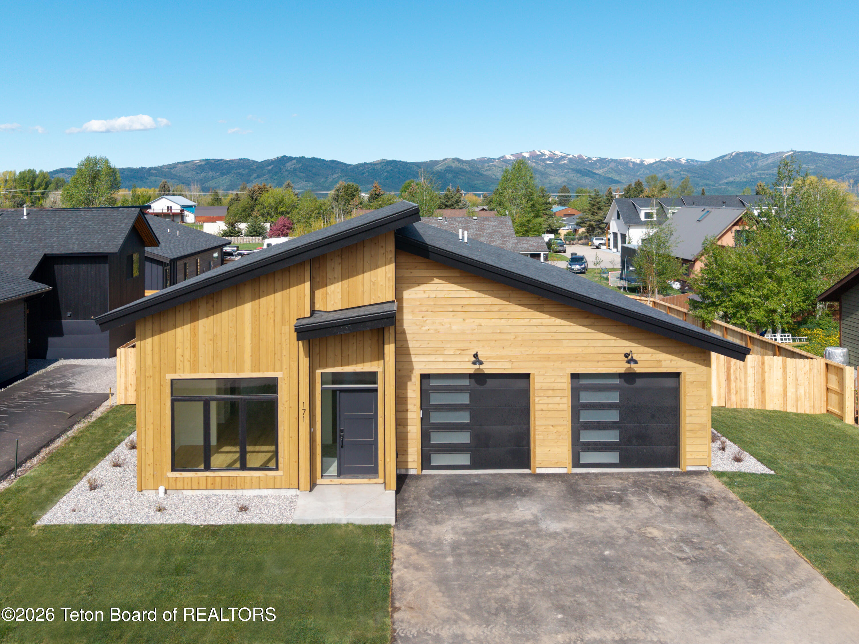 171 Alpine Trail Victor, ID 83455 - Photo 2 of 31 Welcome home