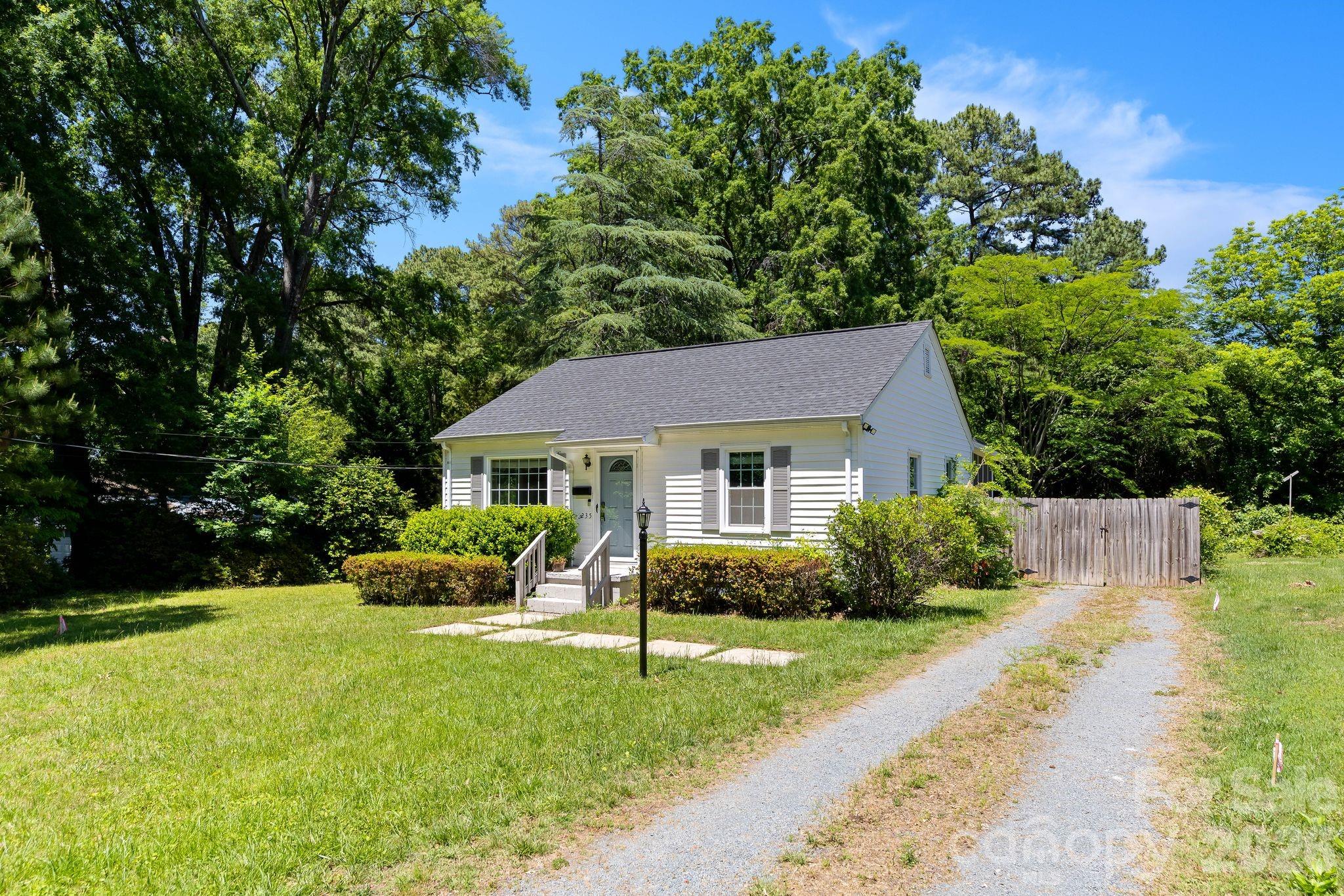 5235 Auburndale Road Charlotte, NC 28205 - Photo 5 of 42