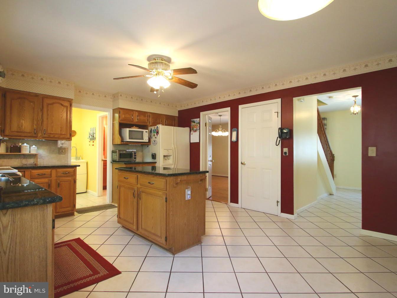905 Wampler Road Baltimore, MD 21220 - Photo 13 of 30 Custom Island