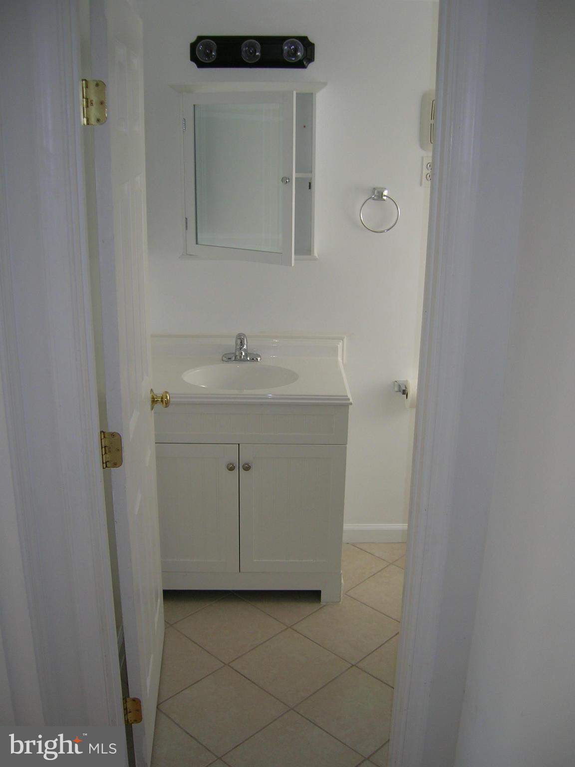 15915 Dellinger Road Williamsport, MD 21795 - Photo 14 of 17 Bath