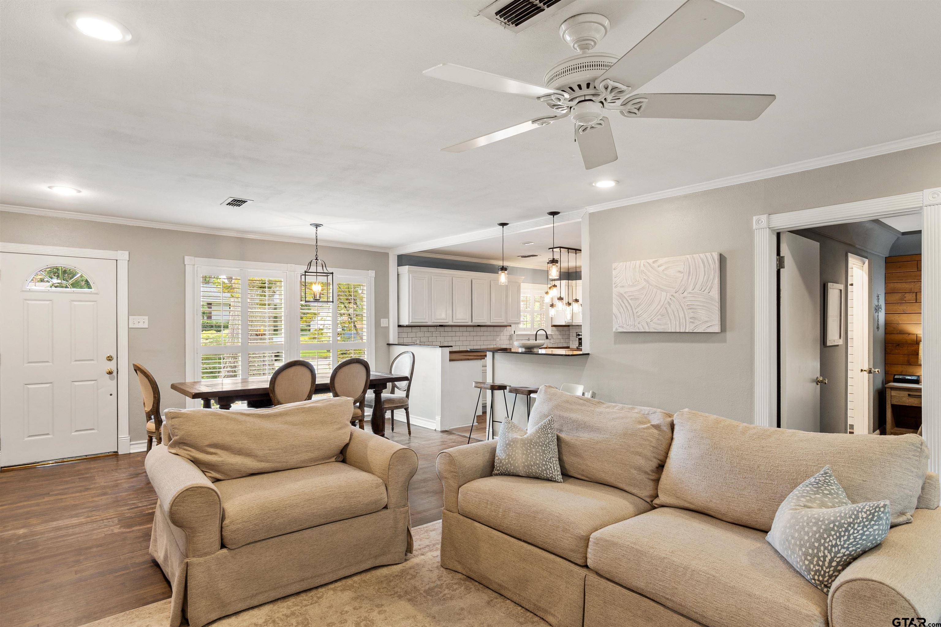 1738 Sampson Drive Tyler, TX 75701 - Photo 5 of 26