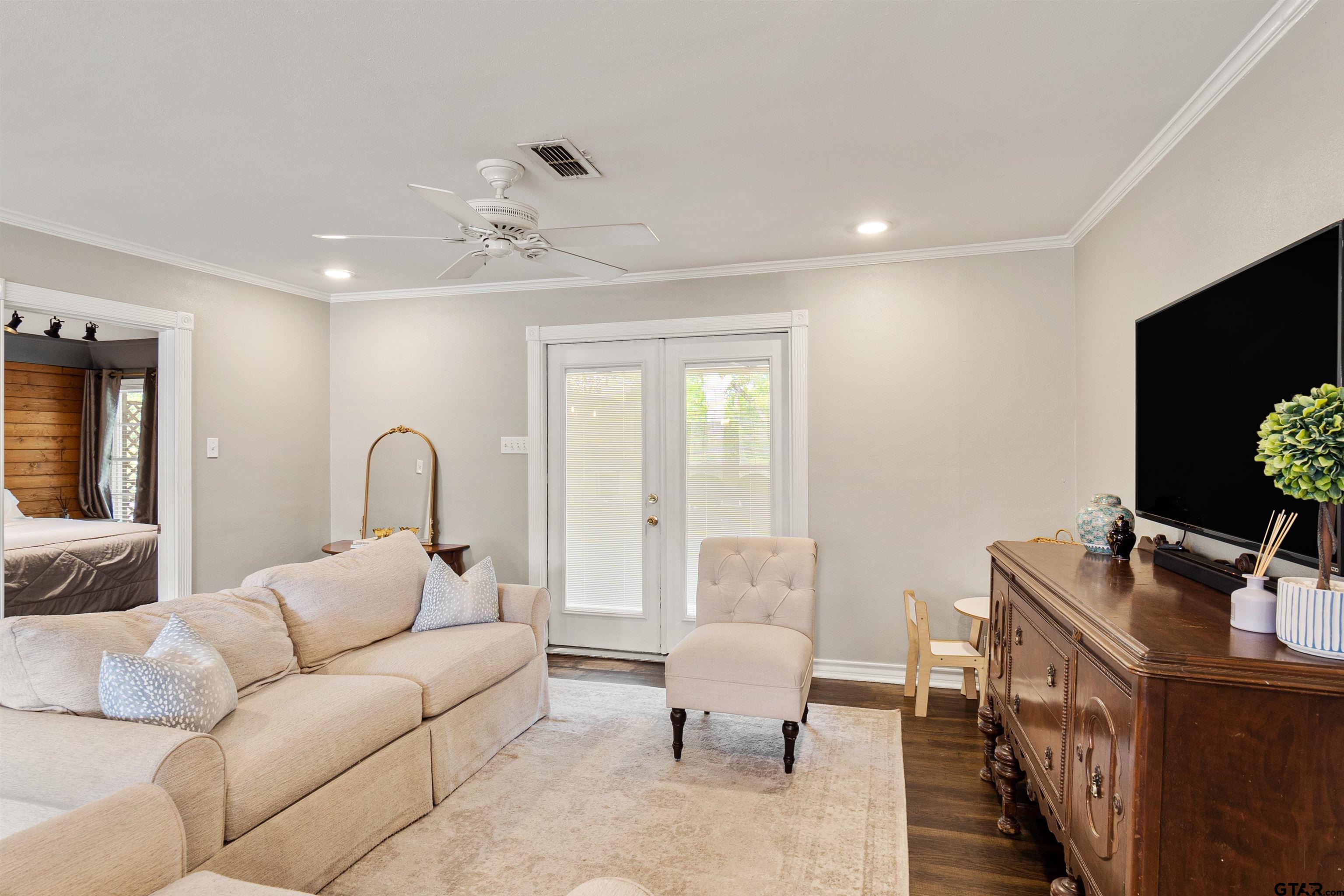 1738 Sampson Drive Tyler, TX 75701 - Photo 6 of 26