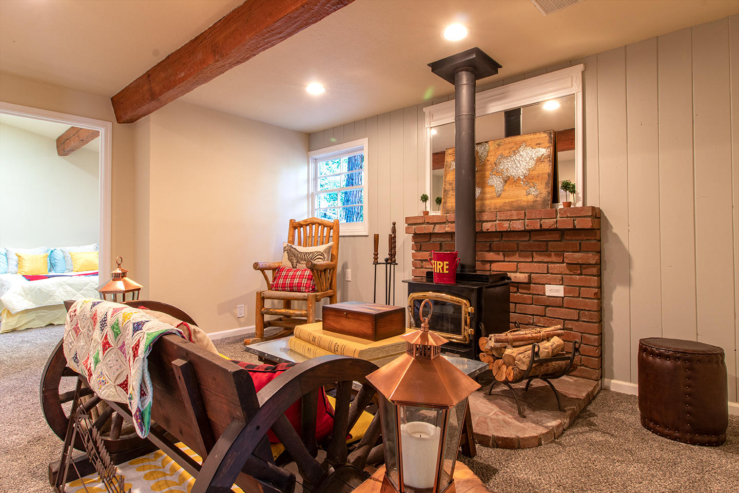53475 Tollgate Road Idyllwild, CA 92549 - Photo 16 of 46 a view of a workspace with furniture
