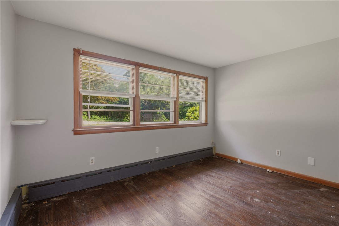 1639 Bulgarmarsh Road Tiverton, RI 02878 - Photo 28 of 47 Gallery Image 28