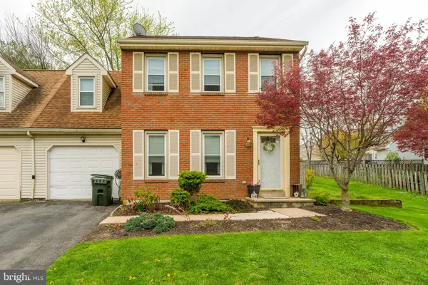 $319,900 | 6 Windwood Place, Lititz, PA 17543
