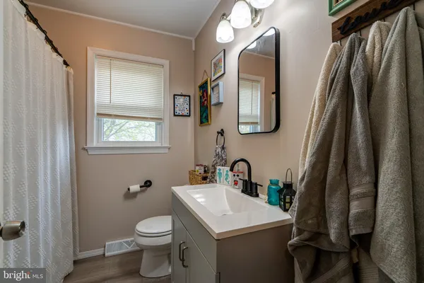 $319,900 | 6 Windwood Place, Lititz, PA 17543