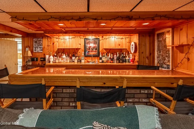 $400,000 | 8 Daisy Lane, Albany, NY 12211