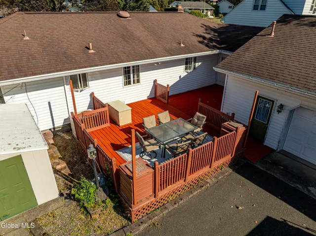 $400,000 | 8 Daisy Lane, Albany, NY 12211