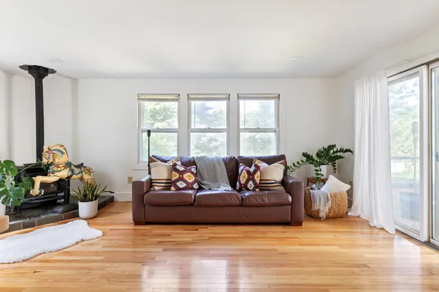 $699,999 | 115 Caroline Street, Burlington, VT 05401